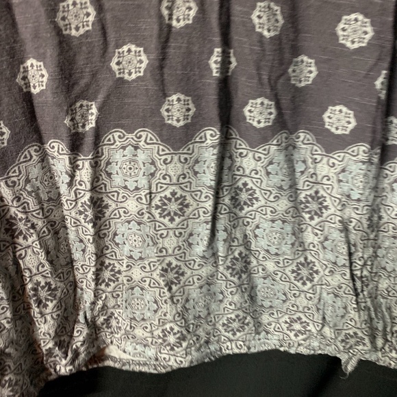 Max Jeans Paisly Boho V-Neck Long Sleeve Shirt - Picture 4 of 4